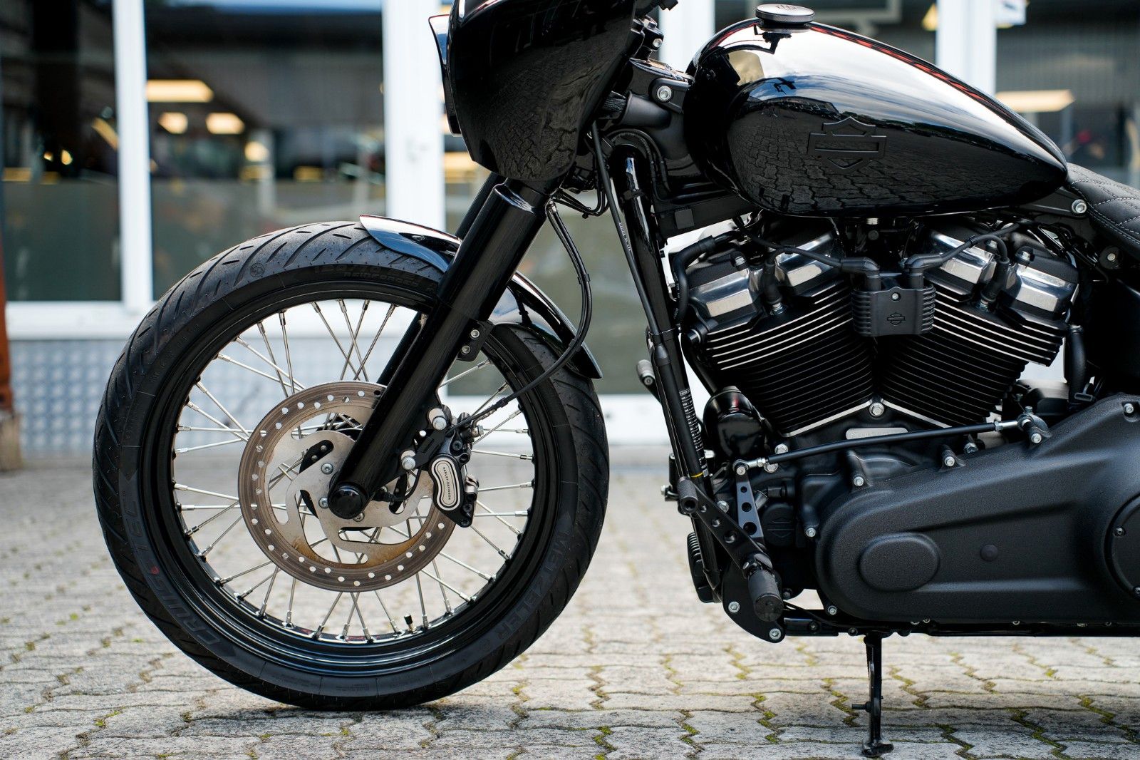 Fahrzeugabbildung Harley-Davidson SOFTAIL STREET BOB CLUBSTYLE J&H Ape - Airride