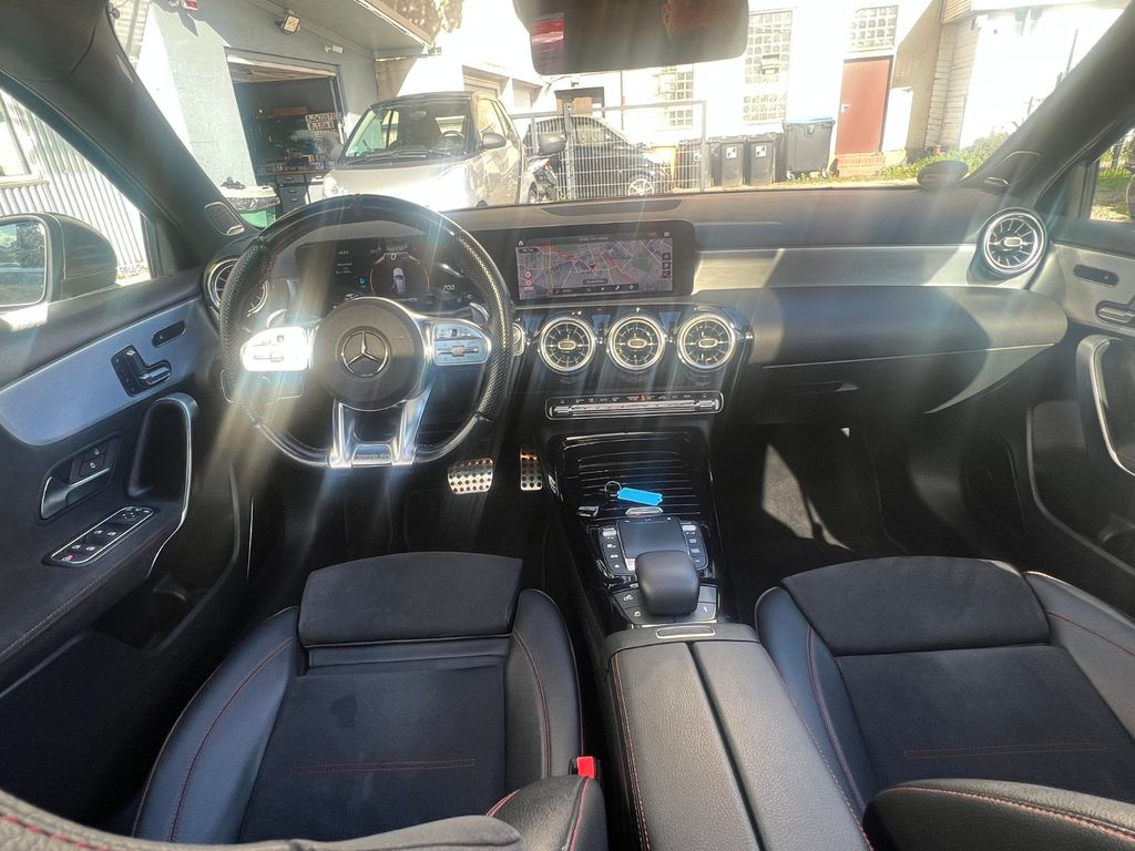 Mercedes-Benz A 35 AMG 4Matic*Panorama*Burmeister*Multibeam*