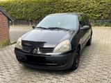 Renault Clio 1.2*Tüv*Klima*Radio* - Renault Clio aus 2004: 1.2