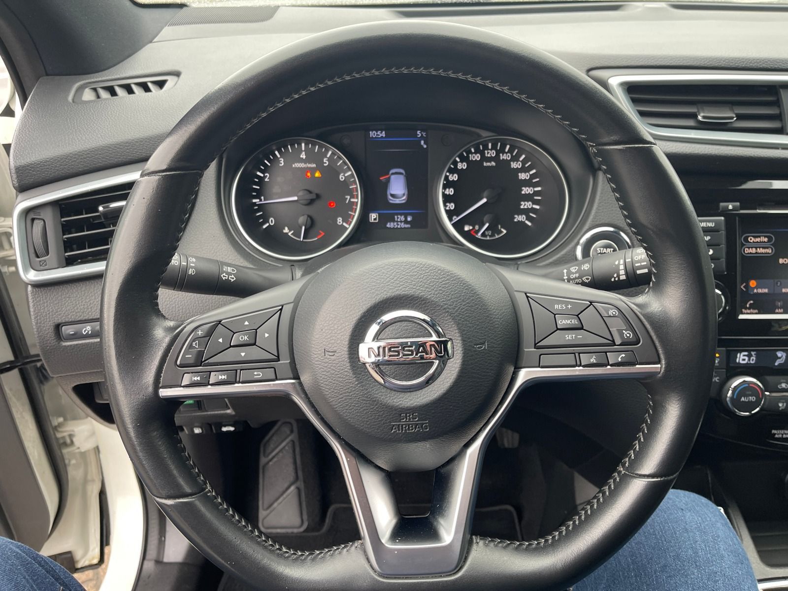 Fahrzeugabbildung Nissan Qashqai 1.3 DiG-T Tekna+ Automatik Leder Navi
