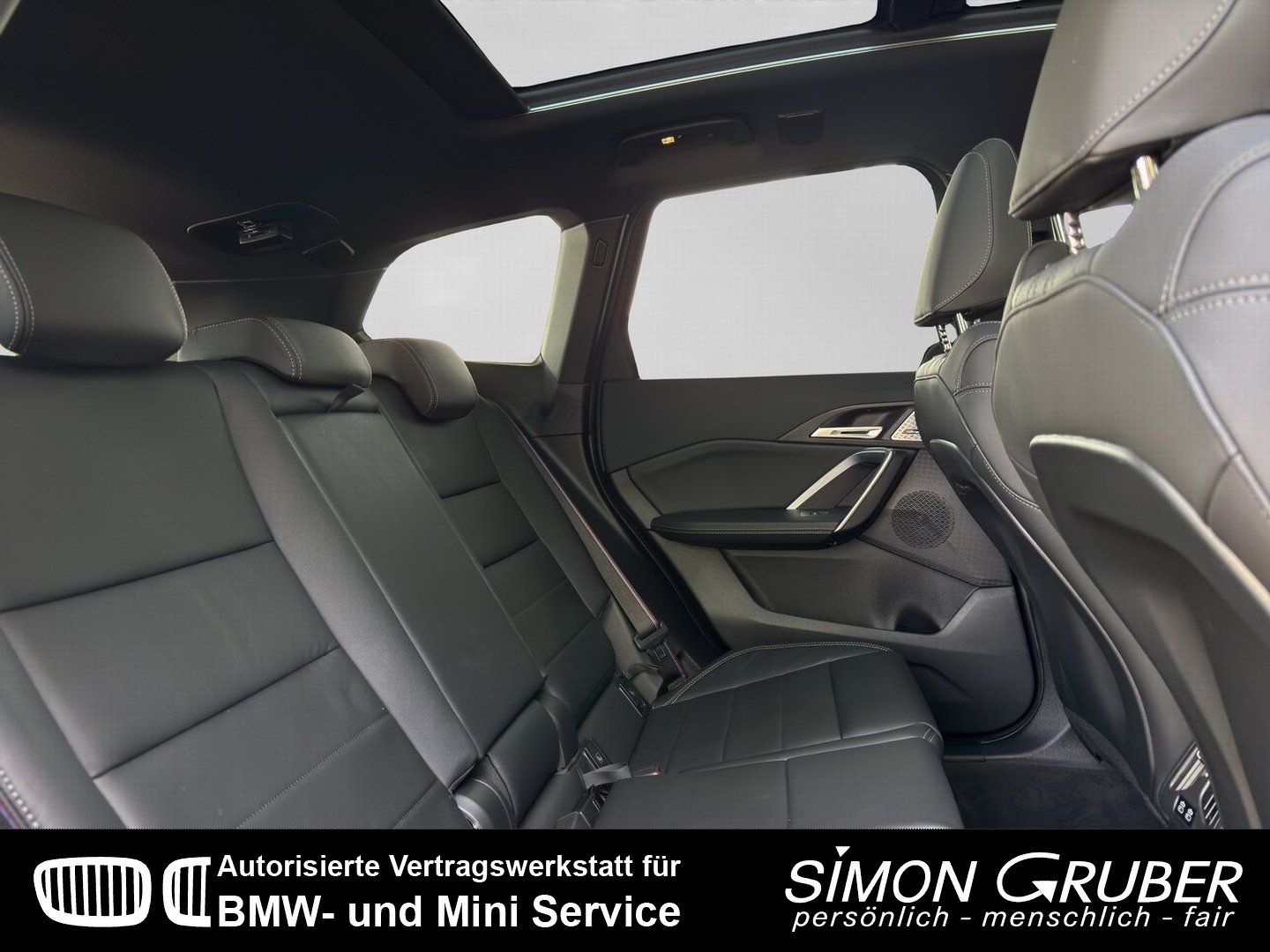 Fahrzeugabbildung BMW X1 xDrive23i M Sport Pro Pano HUD H&K Leder AHK