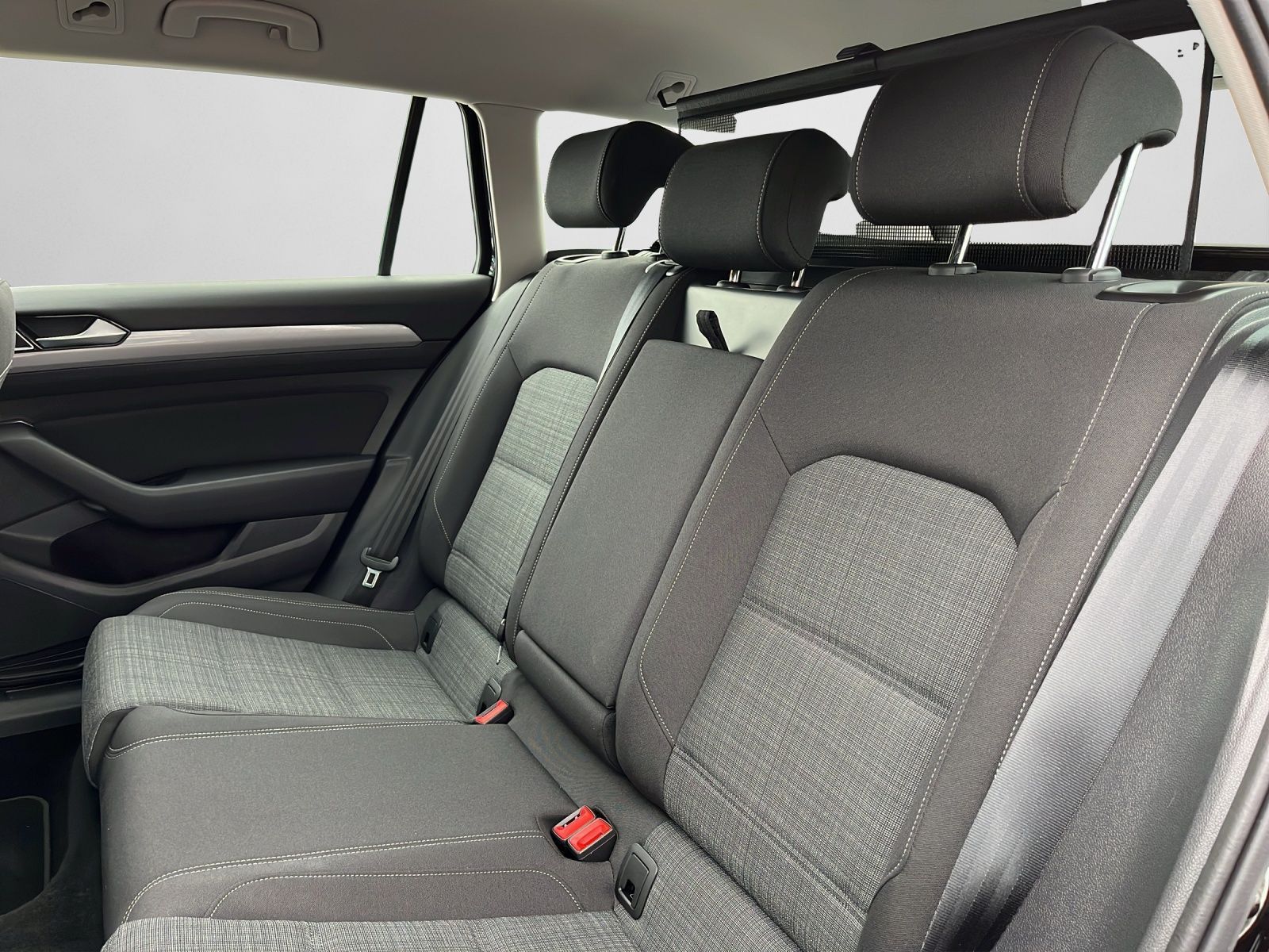 Volkswagen Passat Variant - Bild 15