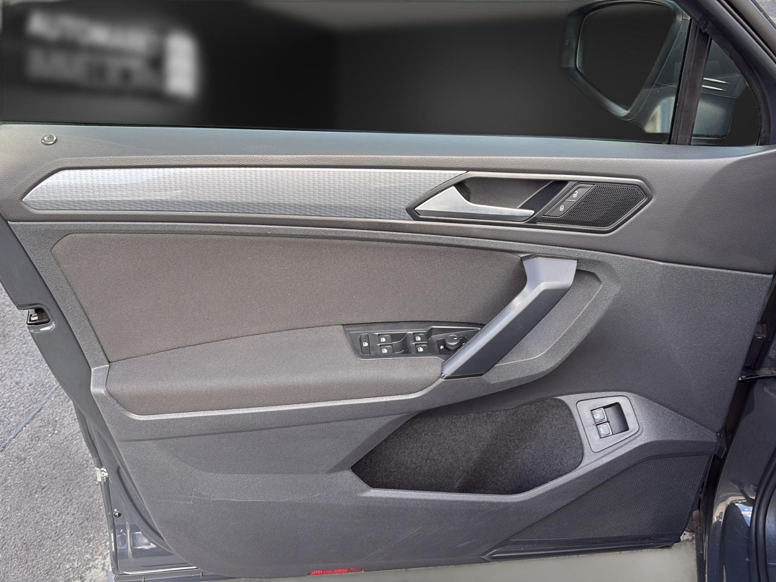 Volkswagen Tiguan Life eHybrid HUD*LED*Navi*Kamera*Cplay*17 foto 25