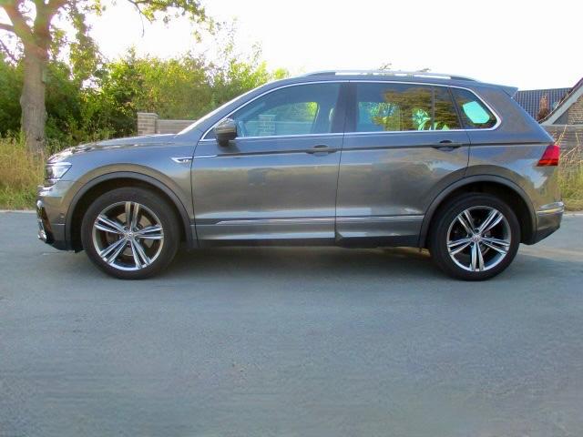 Volkswagen Tiguan BMT Highline  R Line  ACC Head up 4Motion