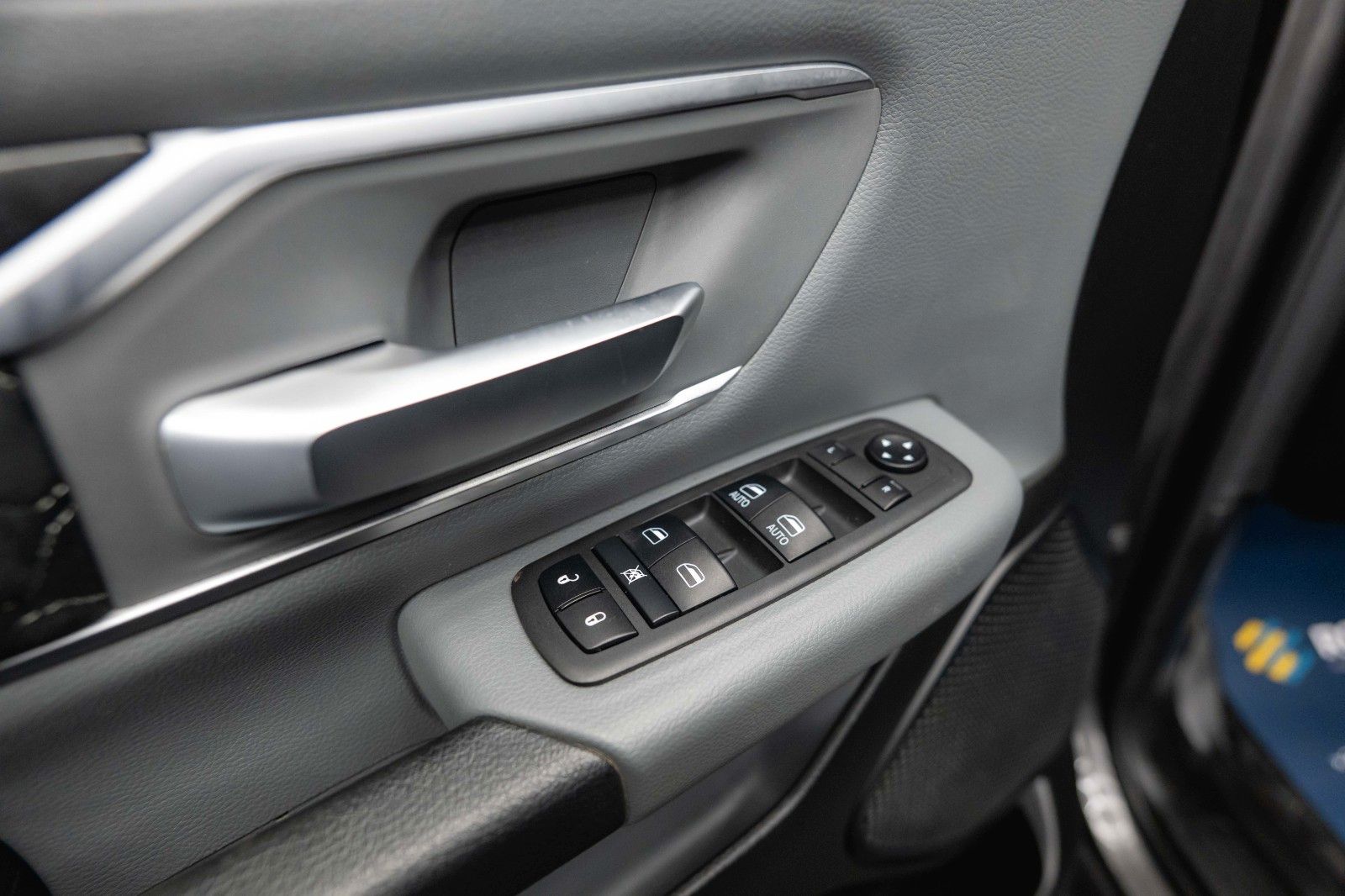 Fahrzeugabbildung Dodge RAM 5.7 V8 HEMI 4x4 OFFROAD LONGBED Limited LED