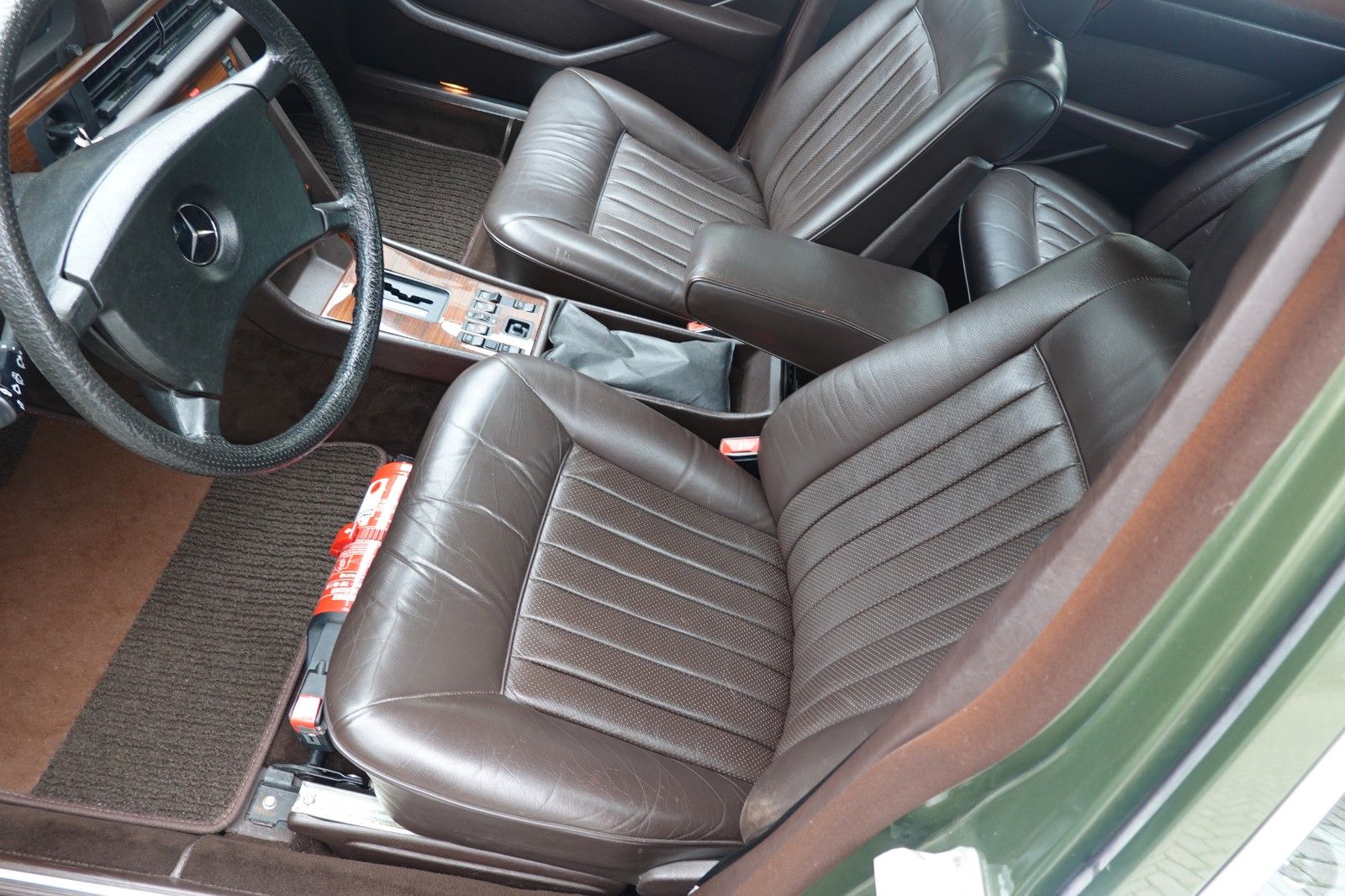 Fahrzeugabbildung Mercedes-Benz 280 SE
