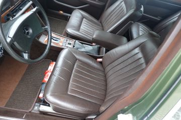 Fahrzeugabbildung Mercedes-Benz 280 SE