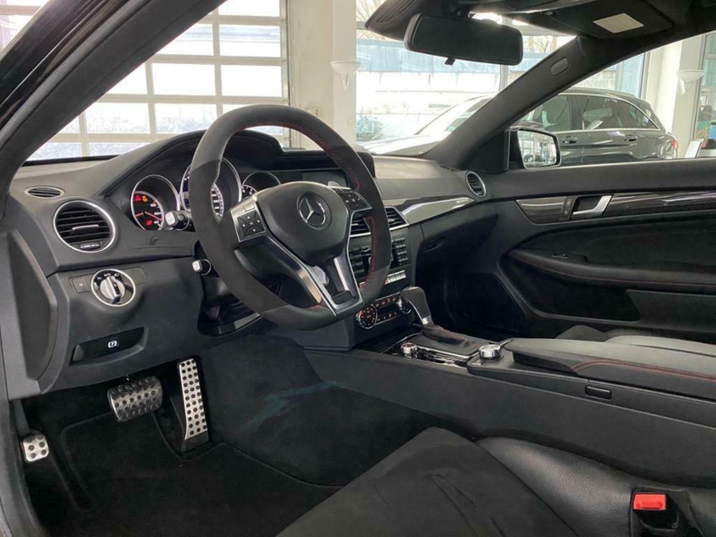 Mercedes-Benz C 63 AMG