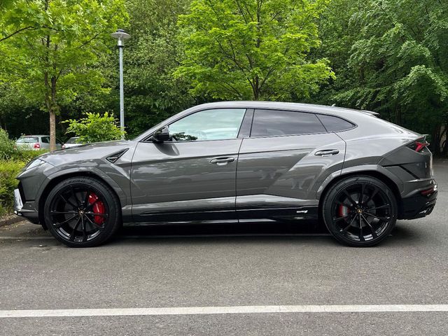 Lamborghini Urus S / Four-Seats / B&O / Panorama / Massage