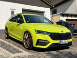 Skoda Octavia RS Challenge Matrix ACC 20" Head Up  - Skoda Octavia: Grün, RS