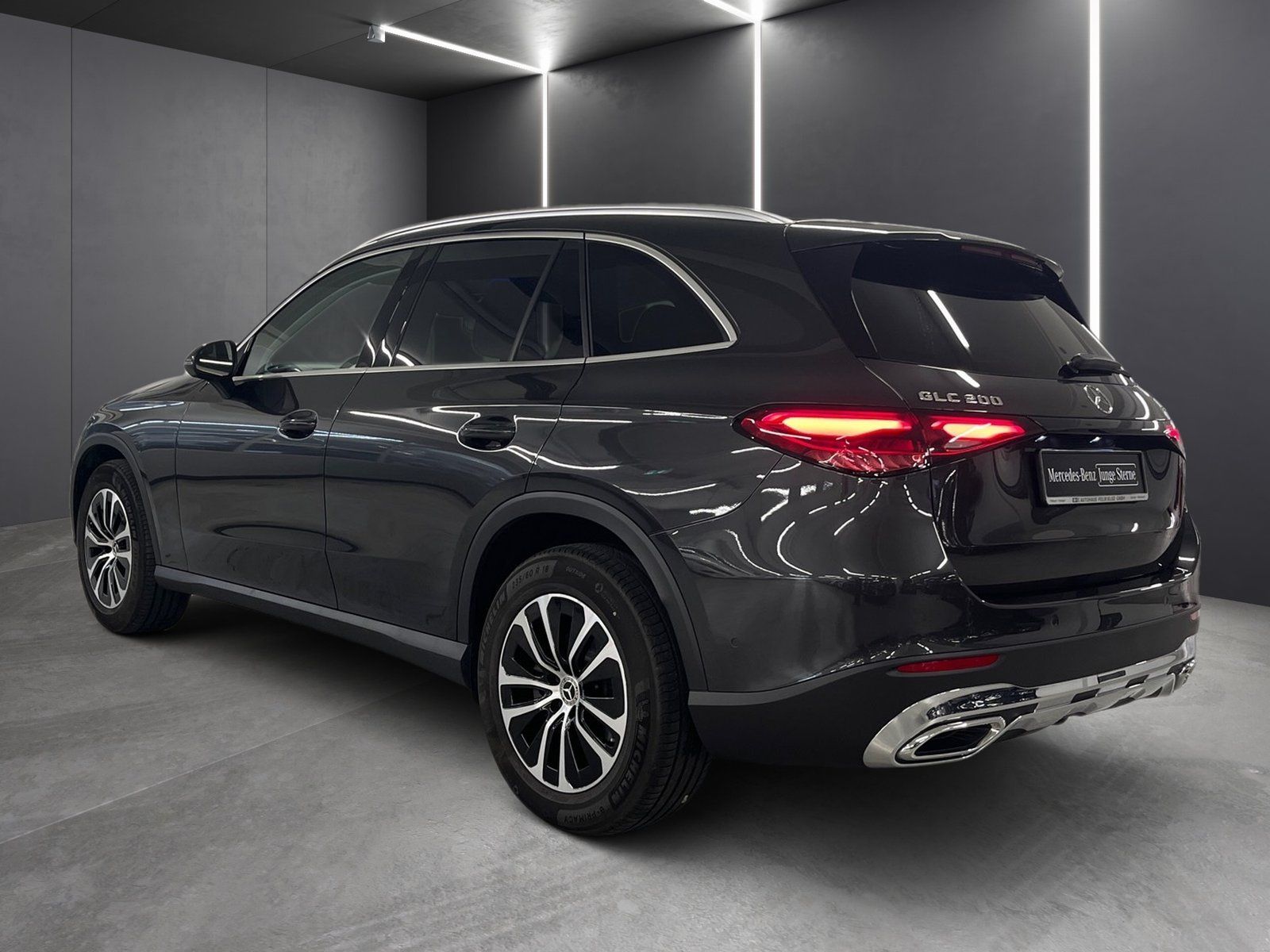 Fahrzeugabbildung Mercedes-Benz GLC 200 4M Avantgarde*AHK*Distronic*Totwink*Memo