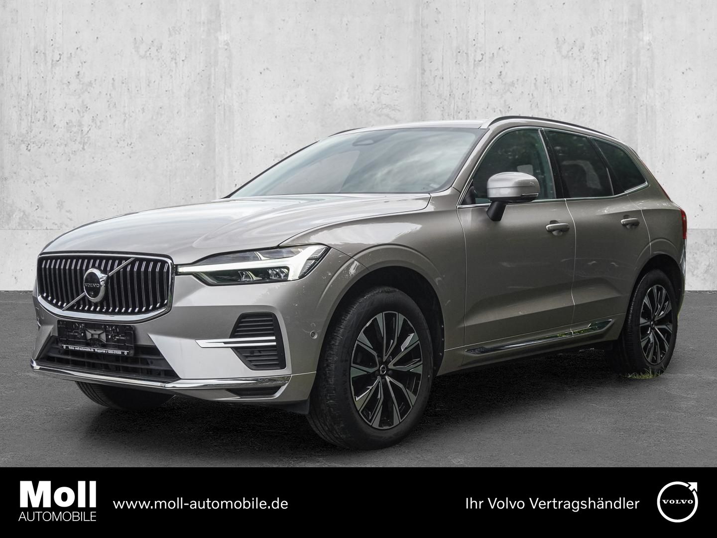 Volvo XC60 Plus Bright 2WD El. Panodach Digitales Cock