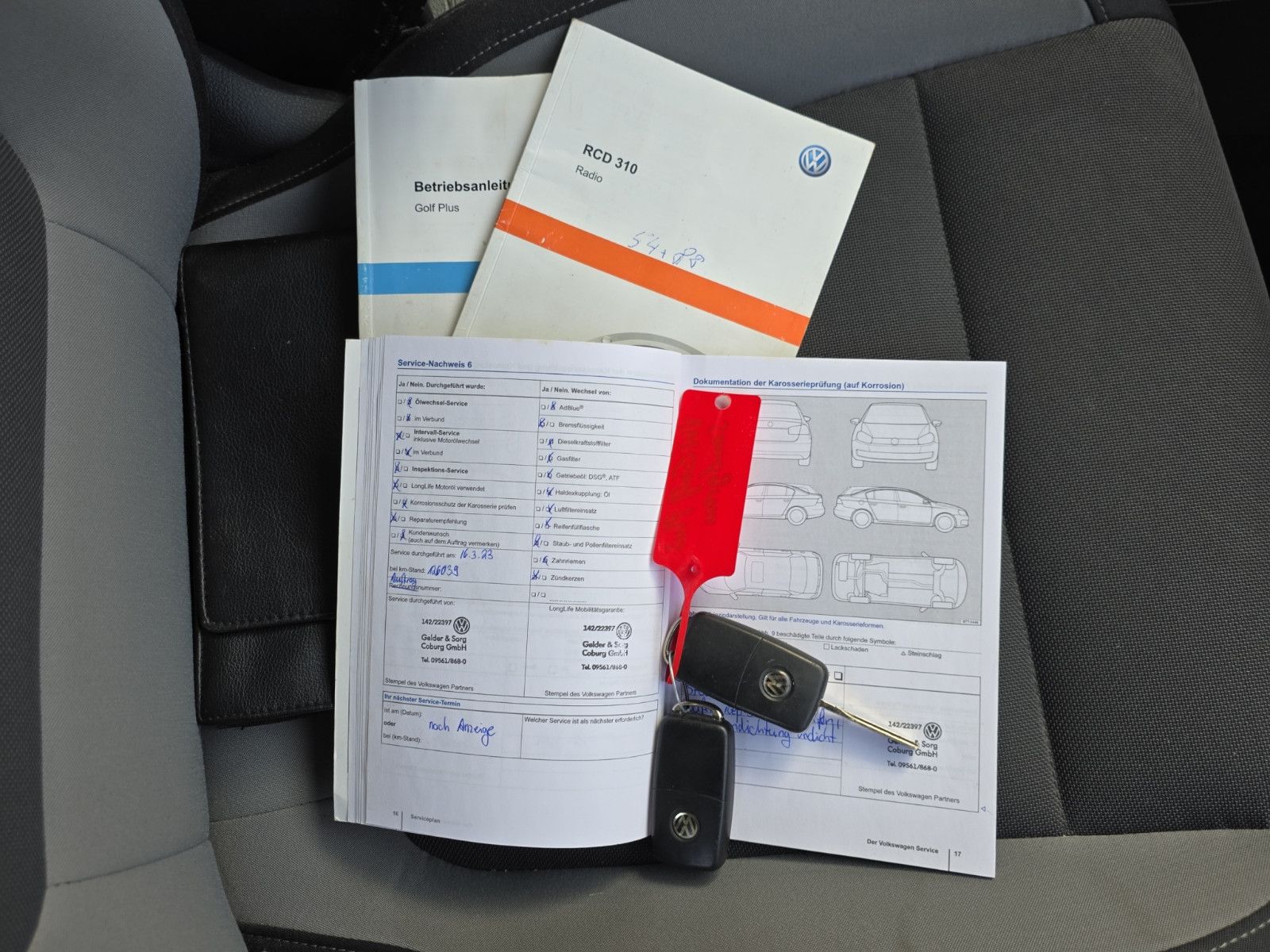 Fahrzeugabbildung Volkswagen Golf Plus VI Life*AUTOMATiK*SHZG*ALU*AHK