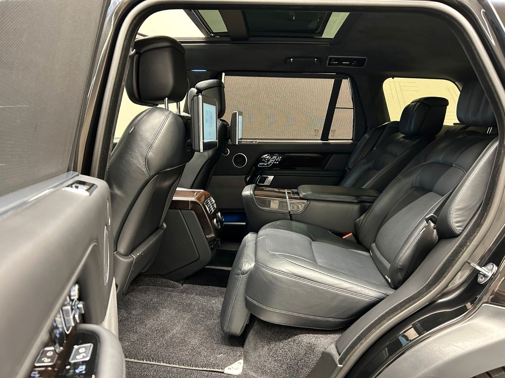 Land Rover Range Rover P400e Lang LWB **Autobiography**