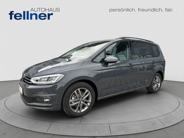 Volkswagen Touran 1.5 TSI Family ACC RFK APP IQ-LIGHT