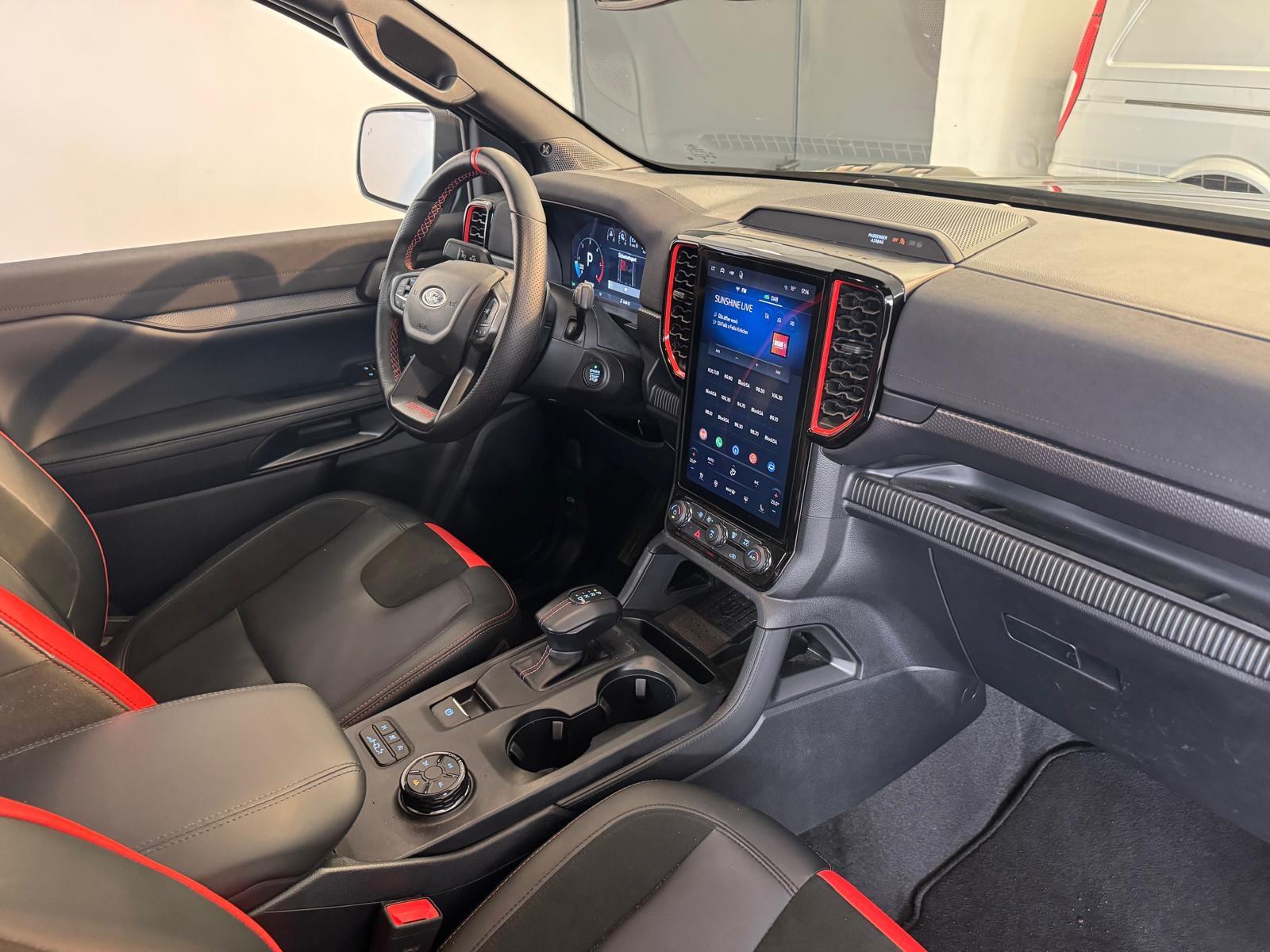 Ford RAPTOR E-4WD DOKA*APPLE*MATRIX*AHK*RAPTOR PAK*