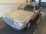 Mercedes-Benz Mercedes 220 E W124 aus 1.Hand - Mercedes-Benz 220 aus 1993