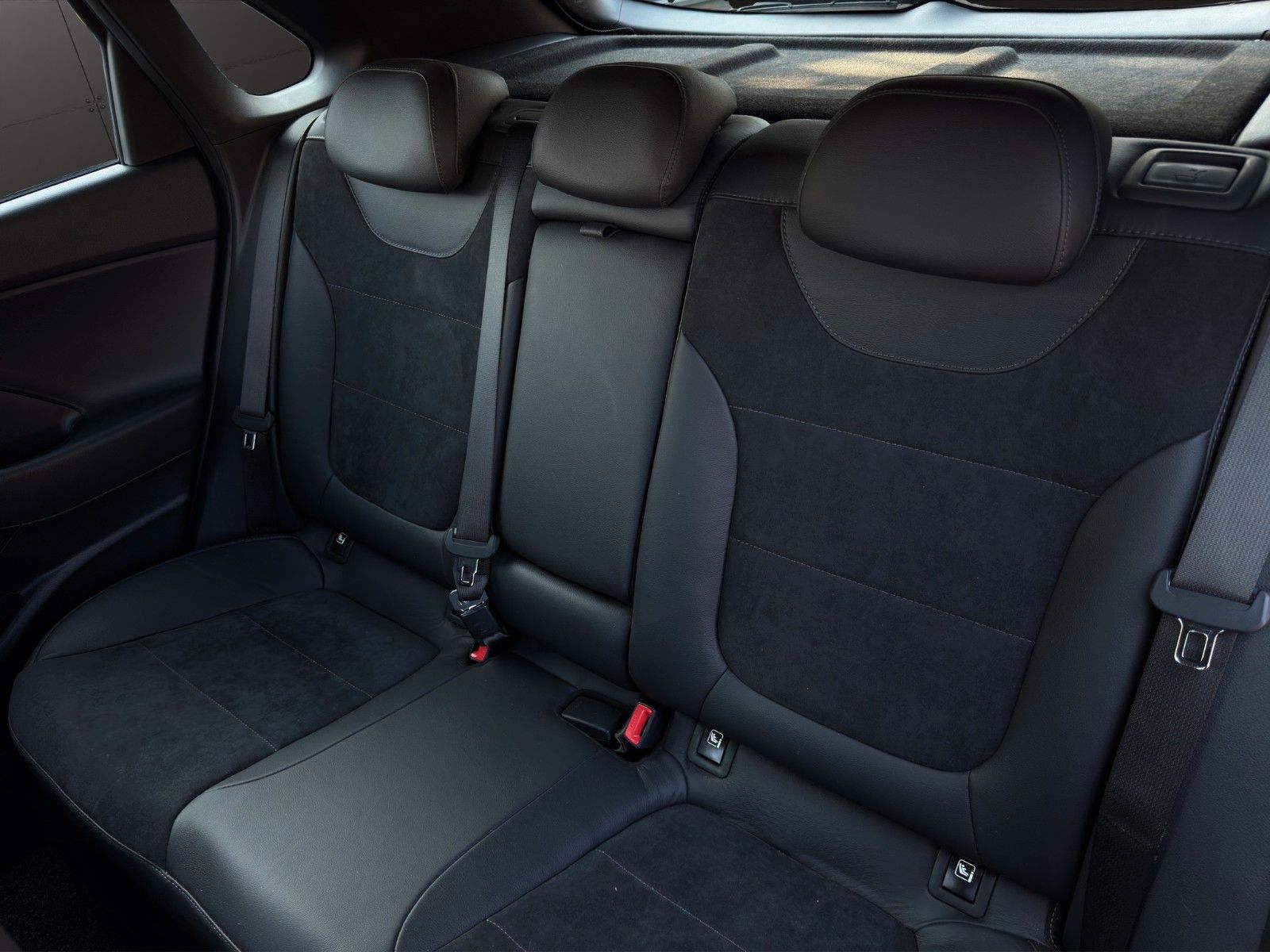 Fahrzeugabbildung Hyundai i30 N Performance  *Schalen/Alcantara/Kamera*