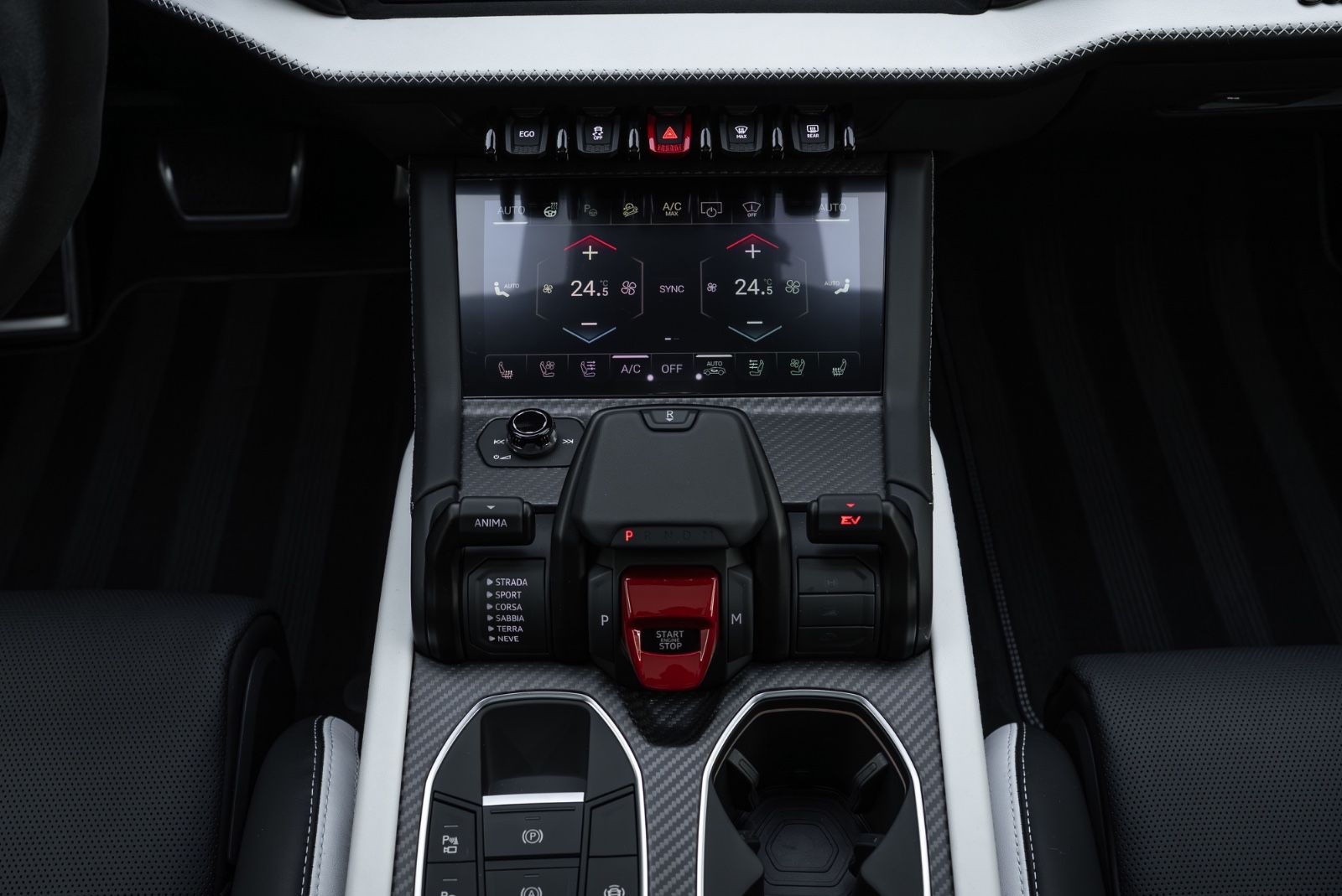 Fahrzeugabbildung Lamborghini Urus SE AKRAPOVIC/CARBON/PANO/B&O/FULL PPF