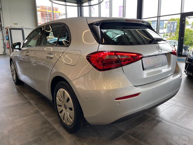 Mercedes-Benz A 200 A -Klasse *NAVI*PDC*SPURASSIST*TEMPOMAT*
