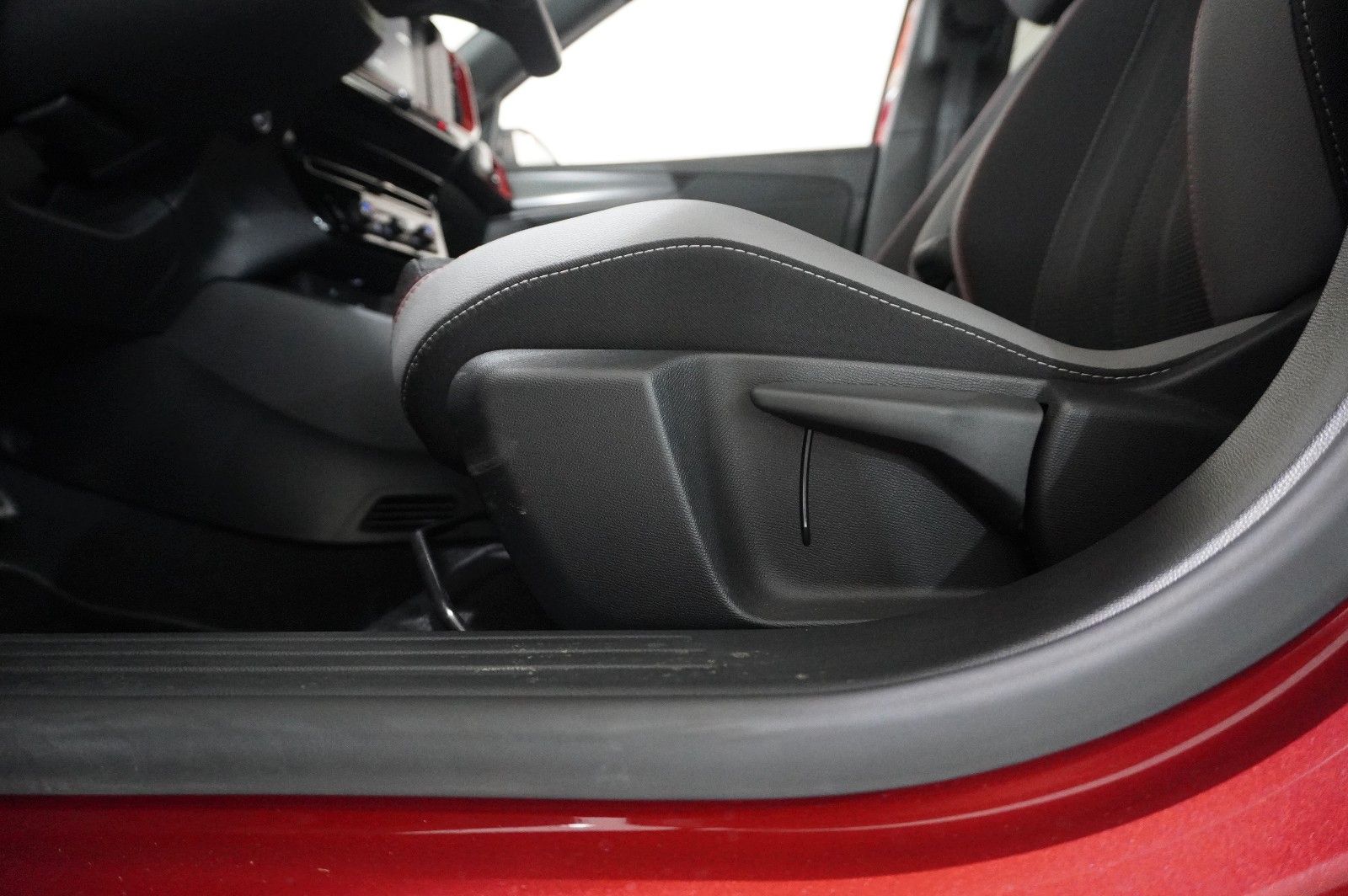 Fahrzeugabbildung Opel Mokka-e GS SPORT 1-PHASIG NAVI/LED/KAMERA/DAB+