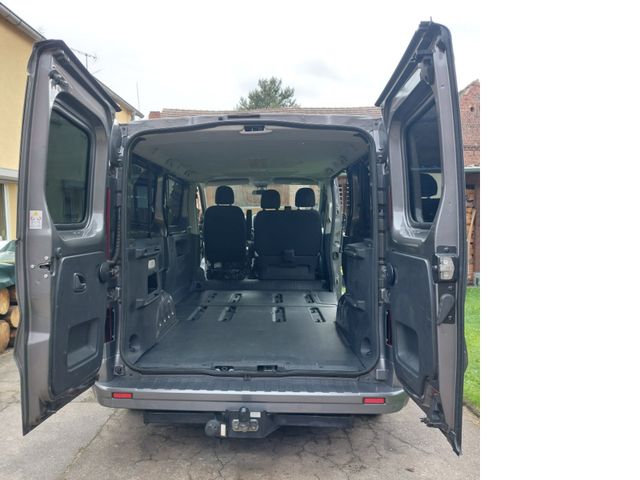 Opel Vivaro Combi L2H1 2,9t*AHK*Klima*Navi*PDC*