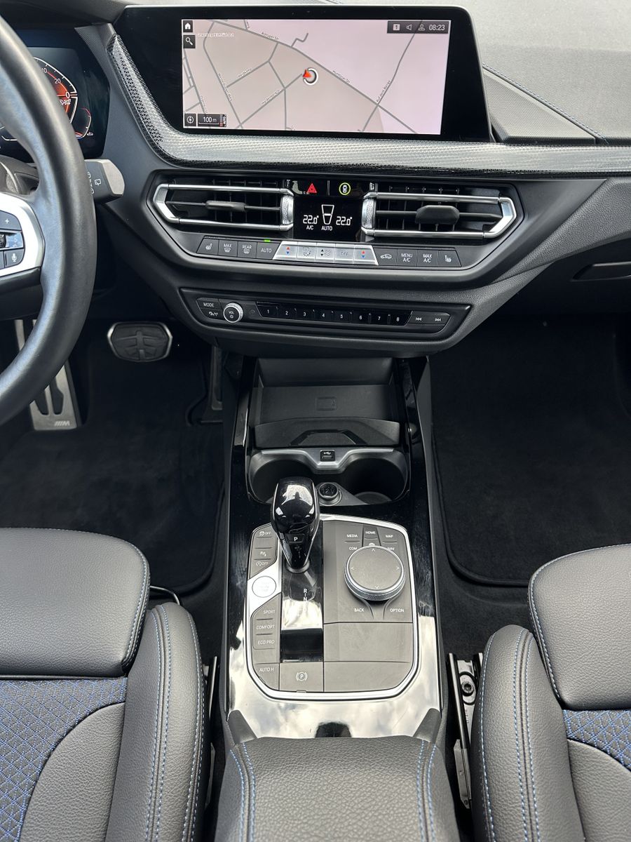 Fahrzeugabbildung BMW 120i Aut. M-Sport NAV+LED+SHZ+LHZG+HIFI+ACC+18ZO