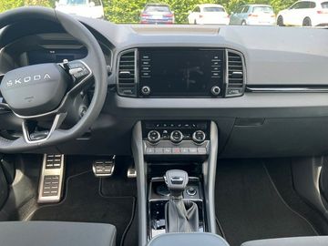 Fahrzeugverkauf 10 Skoda Karoq Sportline 1.5 Matrix+AHK+Panodach+Kamera