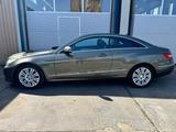 Mercedes-Benz E 250 E - Coupe 1.Hand,PANO,Bi-Xenon,Garantie - Mercedes-Benz E 250: Coupe