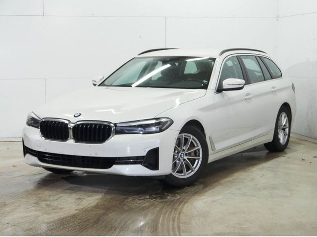 BMW 530d Touring LiveCockpitProf ParkKamera 4xKlima