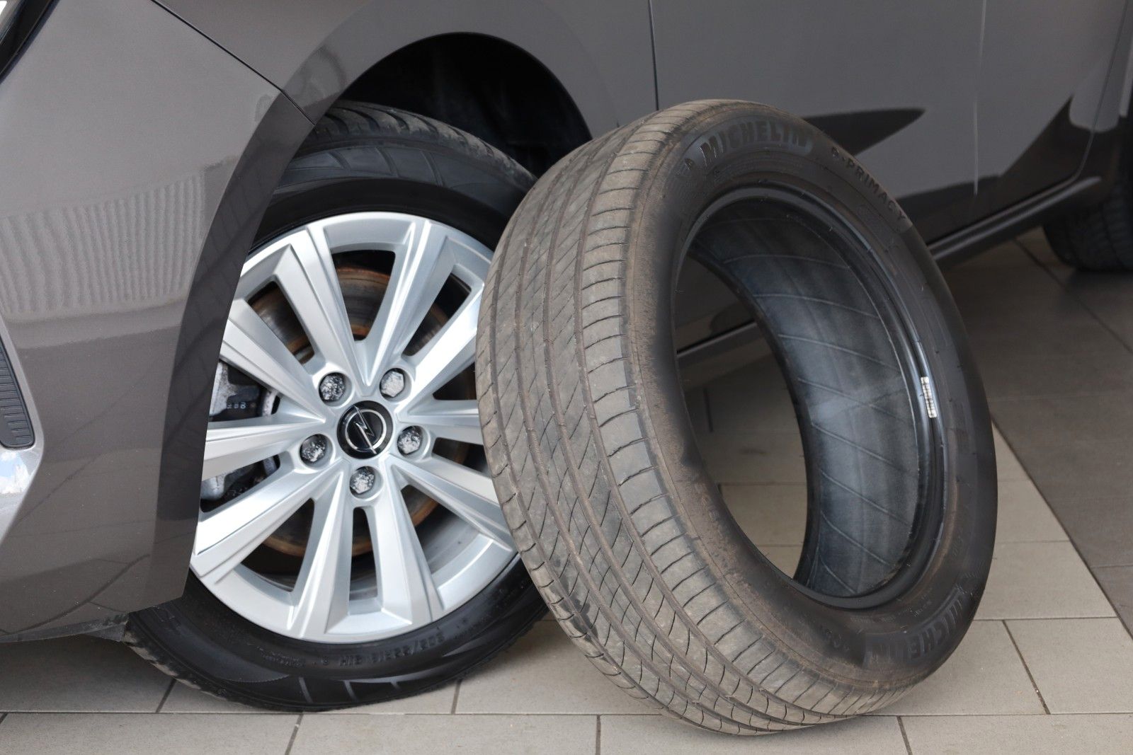 Fahrzeugabbildung Opel Astra L Sports Enjoy ST,Navi,LED,Kamera,ACC+WR