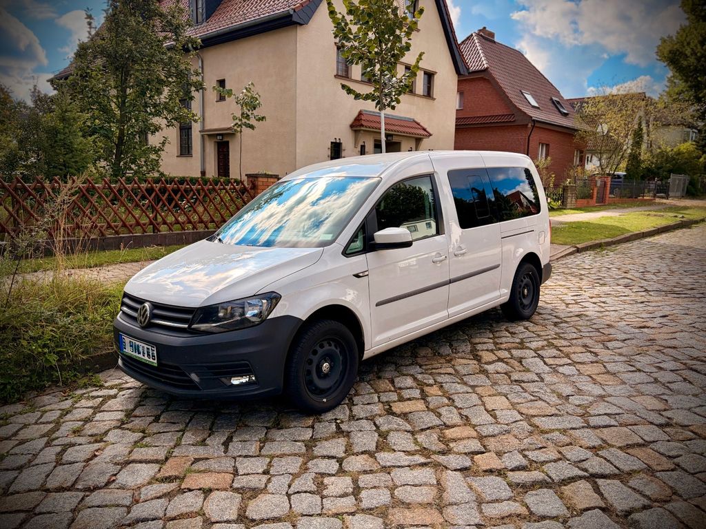 Image of Volkswagen Caddy Maxi