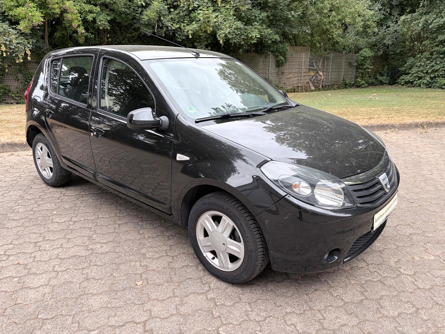 Dacia Sandero 1.2 16V Laureate