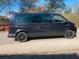 Volkswagen T6 Caravelle, Langer Radstand, LR - Volkswagen: Caravelle Langer Radstand