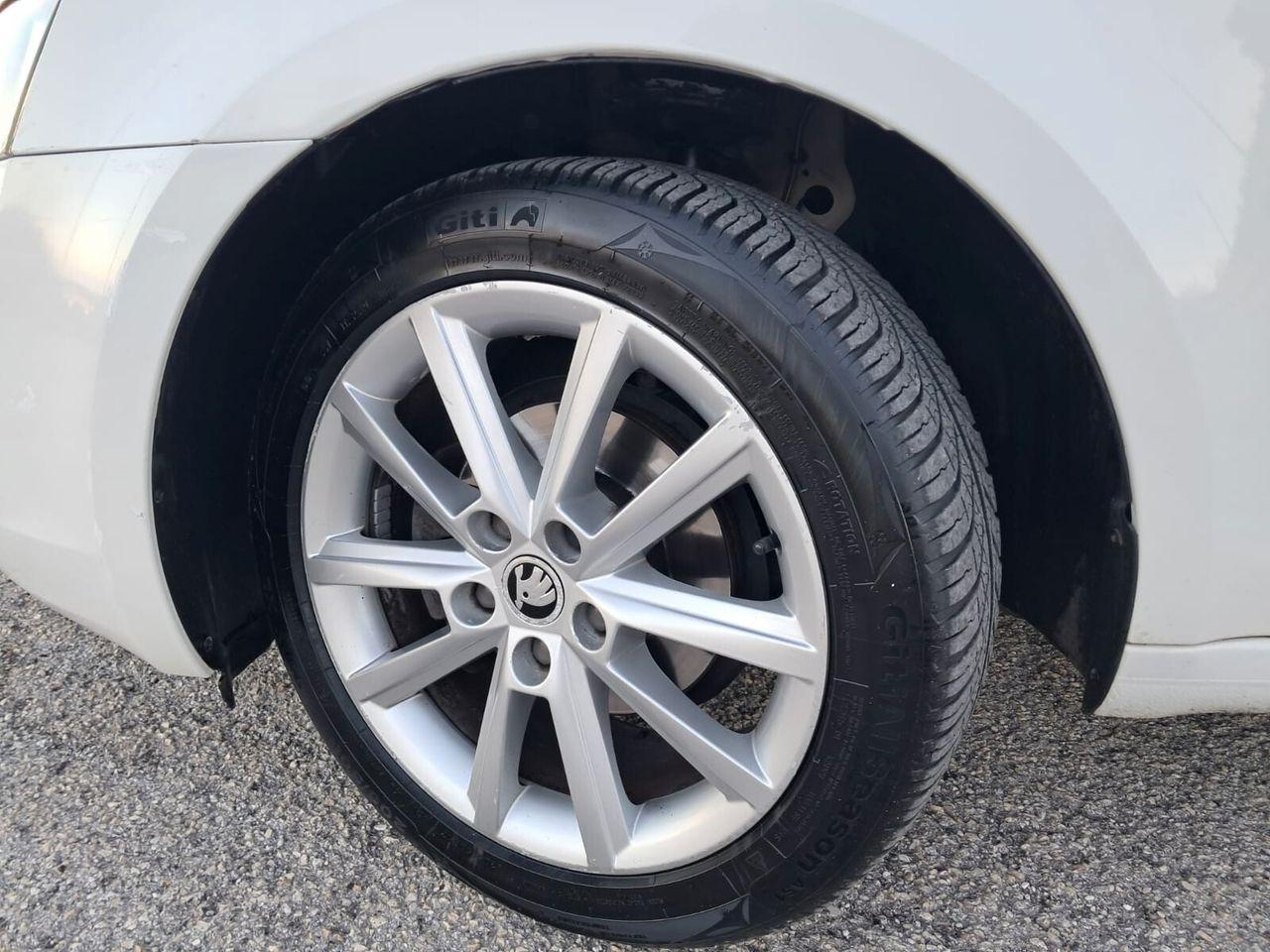 Skoda Octavia 2014 — photo 11