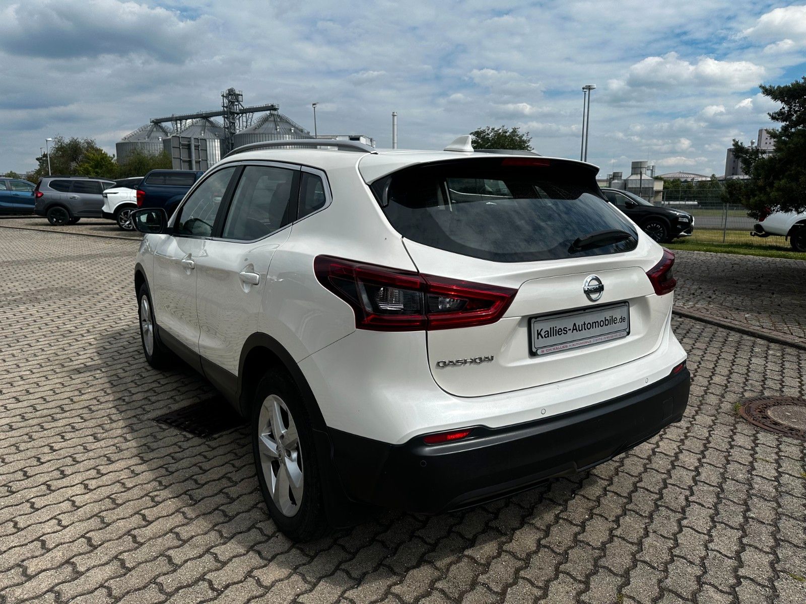 Fahrzeugabbildung Nissan Qashqai Navi/Klimaaut/ Alu / Kamera