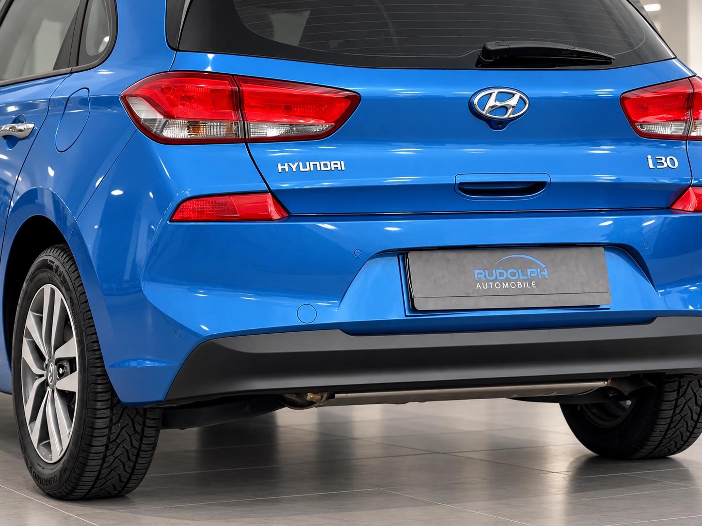 Hyundai i30 1,4 AUTOM. NAVI SITZHEIZ.SCHECKHEFT GARANTIE