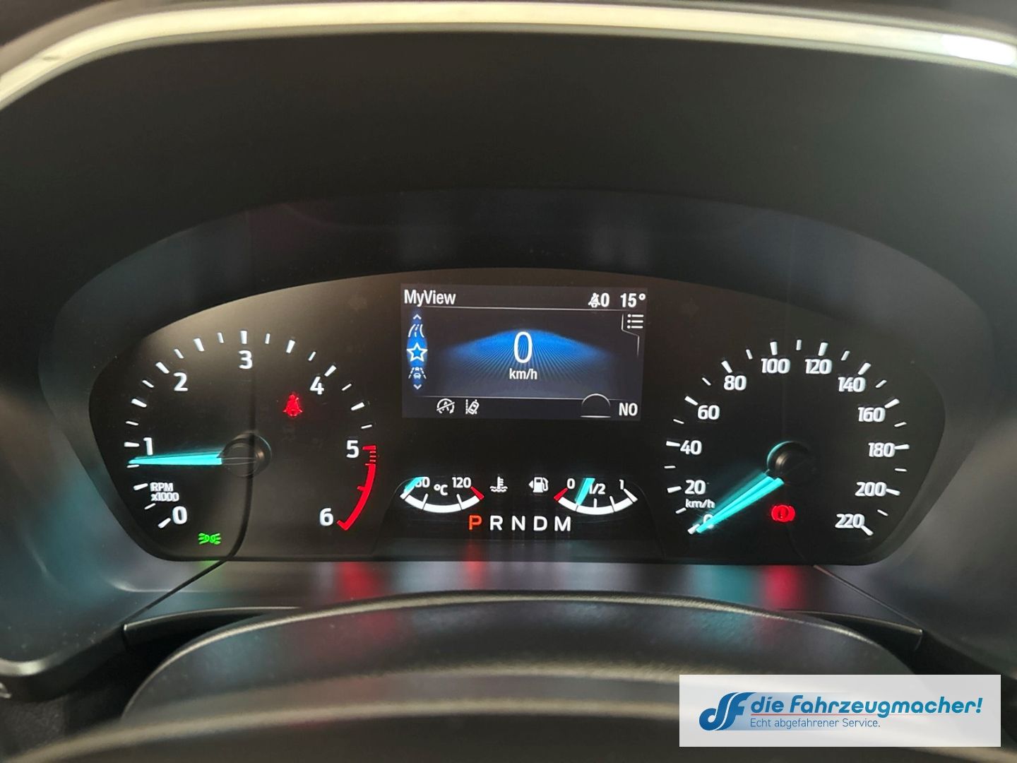 Fahrzeugabbildung Ford Kuga Titanium Navi Apple CarPlay Android Auto Me