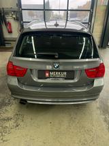 BMW 320i Touring Automatik+AHK+Navi+Pano+SHZ+PDC+16" - BMW: 16i