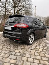 Ford S-Max 2,0 EcoBoost 149kW Titanium PowerShift - Ford S-Max aus 2010: Titanium