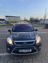 Ford Kugs 4x4 140 PS Automatik - Ford Kuga aus 2011 mit Diesel-Antrieb: Geländewagen