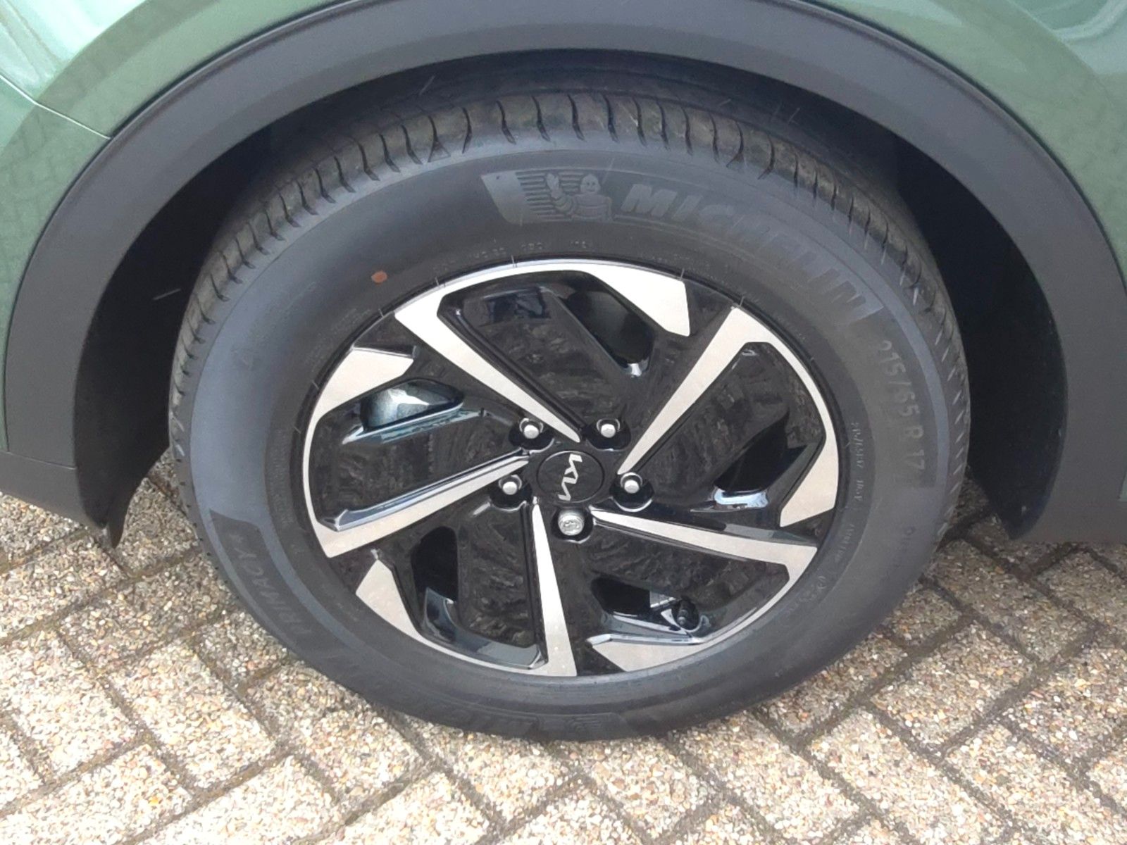 Fahrzeugabbildung Kia Sportage 1.6 T 48V Vision LED NAVI Kamera