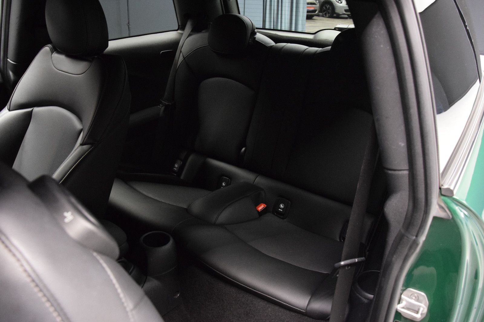 Fahrzeugabbildung MINI ONE 3-trg. Chili-Paket PDC Leder LED Ambiente