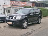 Nissan Pathfinder 2.5 dCi LE - Nissan Pathfinder