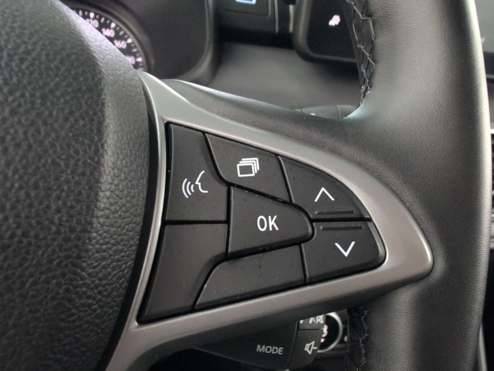 DACIA Jogger TCe 110 Extreme+ 7-Sitzer Navi – Bild 27
