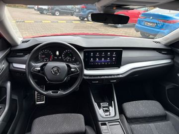 Fahrzeugabbildung SKODA Octavia Combi 2.0 TDI Clever DSG Ergo RFK Temp