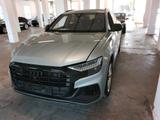 Audi Q8 55 TFSI S-Line MATRIX PANO B&O ACC STHZG HuD - silberne Audi Q8