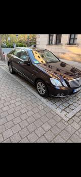 Mercedes-Benz E 350 CDI BlueEFFICIENCY ELEGANCE ELEGANCE - Mercedes-Benz E 350 Gebrauchtwagen in Nürnberg