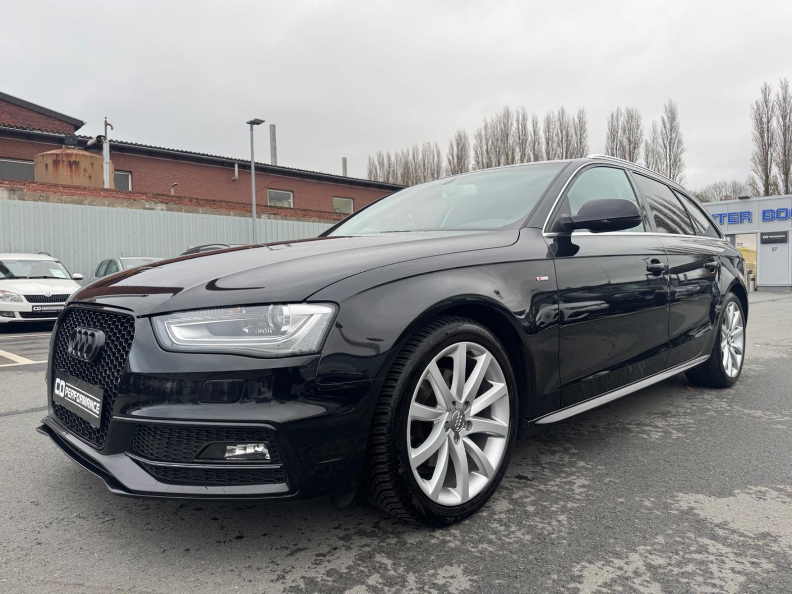 Audi A4 2.0 TDI *S LINE*NAVI*SITZH*4S*PDC*SITZH
