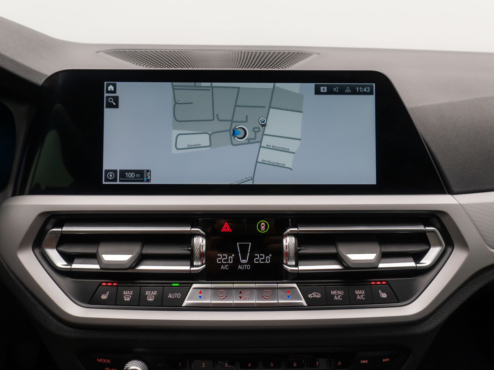 Fahrzeugabbildung BMW 320e Kamera HiFi DAB Alarm AHK Geschwindigkeitsr